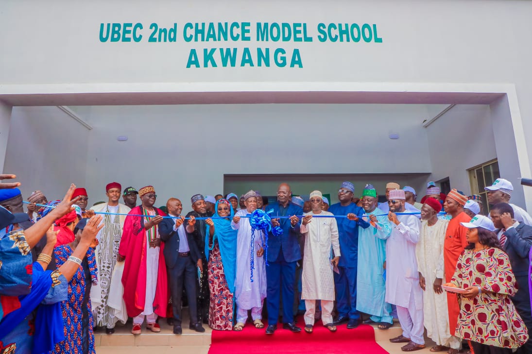 His Excellency, Engr. Abdullahi A. Sule alongside the Executive Secretary of UBEC, Dr. Hameed Boboyi at the Commissioning and handing over of Universal Basic Education Commission (UBEC) 2nd Chance Model School at  Kurmin Tagwaye, Wamba Road in Akwanga LGA. 6th September, 2022